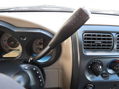 2004 Nissan Frontier XE