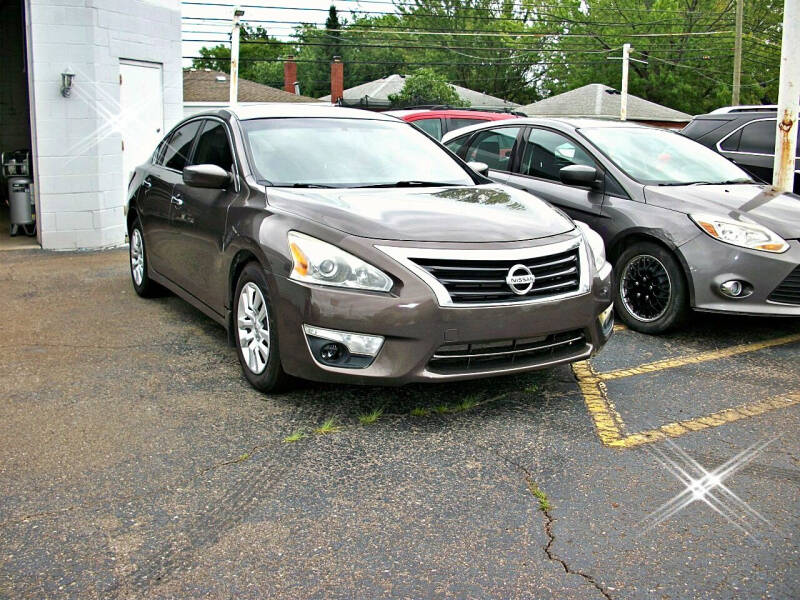 2013 Nissan Altima for sale at Wyandotte Motors in Wyandotte MI