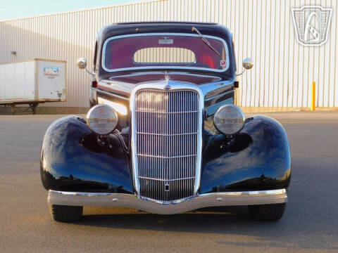 1935 Ford Tudor