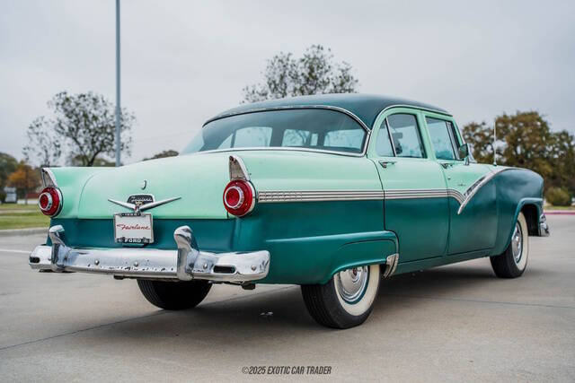 1956 Ford Fairlane