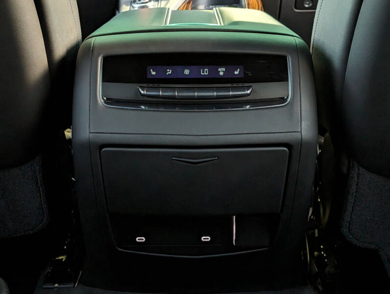 2021 Cadillac Escalade ESV Luxury