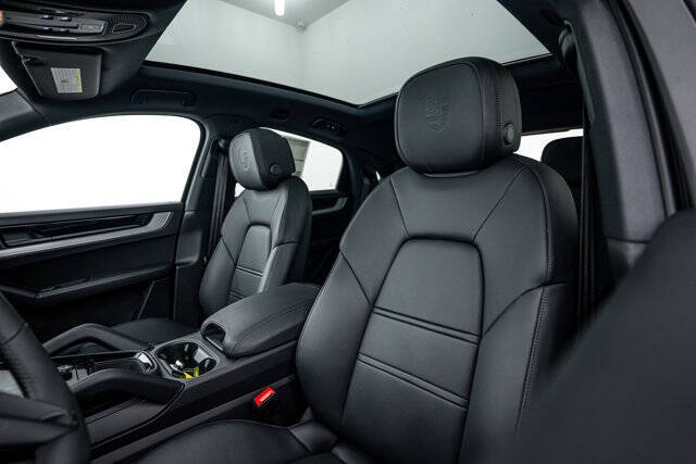 2026 Porsche Cayenne Coupe