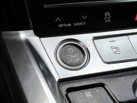 2024 Audi Q8 Sportback e-tron quattro Premium Plus S line