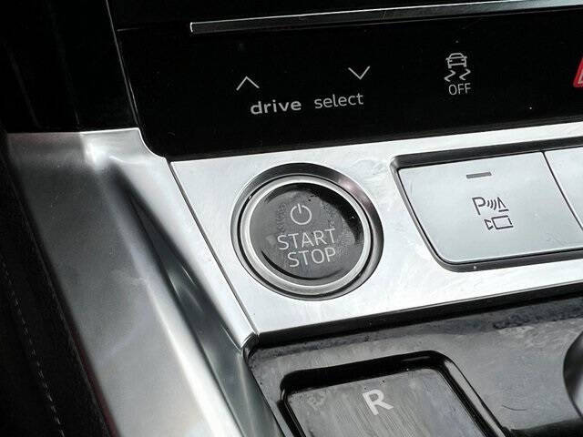 2024 Audi Q8 Sportback e-tron quattro Premium Plus S line