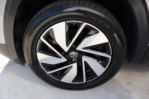 2025 Volkswagen Atlas SE