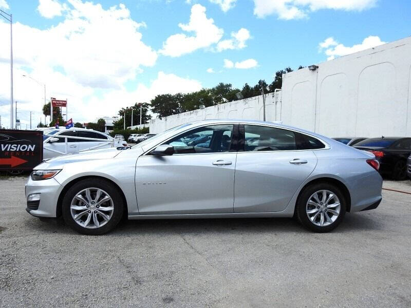 2022 Chevrolet Malibu Sedan - $21,900