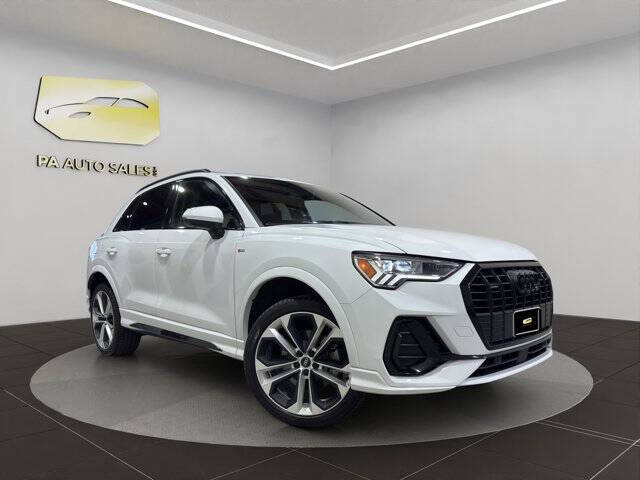 2022 Audi Q3 quattro S line Prem Plus 45 TFSI