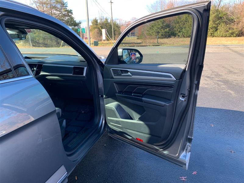 2020 Volkswagen Atlas Cross Sport V6 SEL Premium R-Line 4Motion