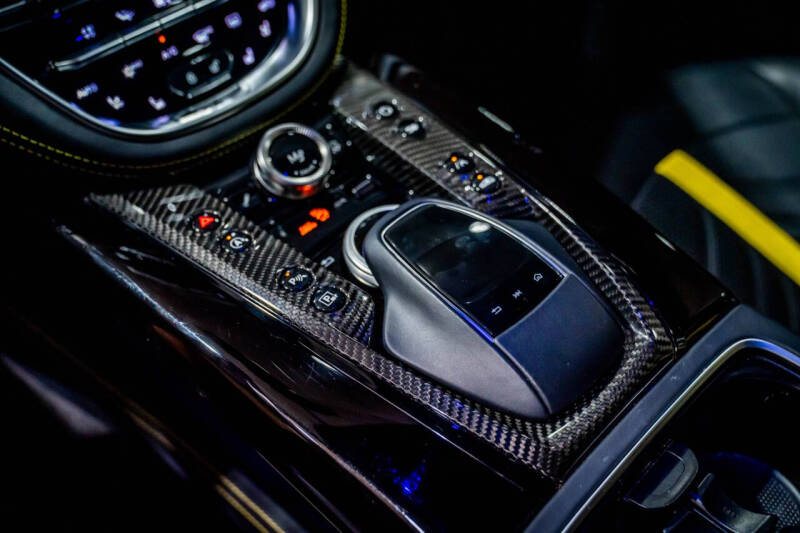 2023 Aston Martin DBX 707