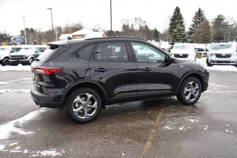 2026 Ford Escape ST-Line Select