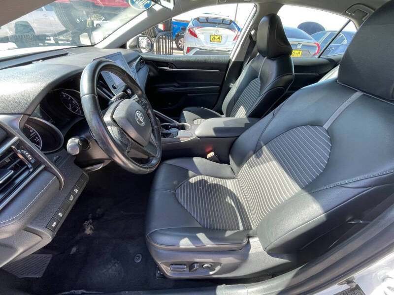 2021 Toyota Camry SE