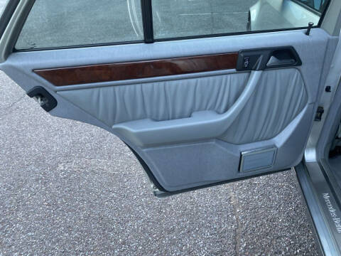 1993 Mercedes-Benz 500-Class 500 E