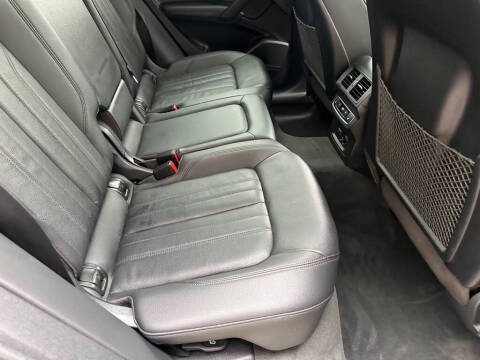 2020 Audi Q5 quattro Prestige 45 TFSI