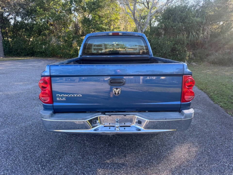 2006 Dodge Dakota SLT photo 3