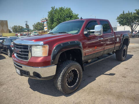 2009 GMC Sierra 2500HD for sale at Larry's Auto Sales Inc. in Fresno CA