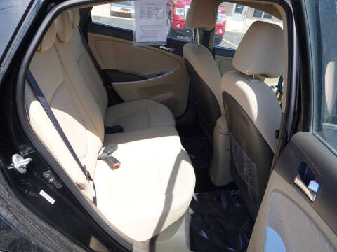 2012 Hyundai Accent GLS