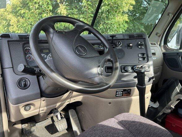2015 Freightliner Cascadia