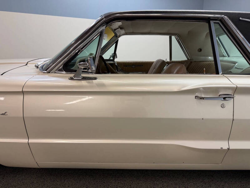 1964 Ford Thunderbird