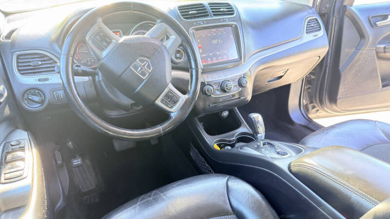 2017 Dodge Journey Crossroad