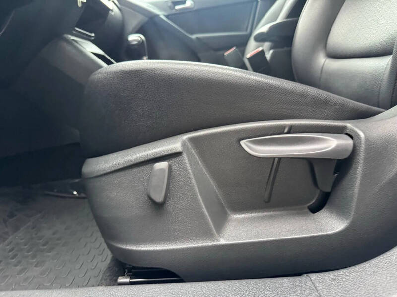 2010 Volkswagen Tiguan Wolfsburg Edition 4Motion