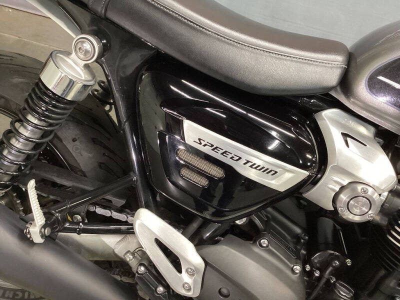 2020 Triumph Speed Twin 1200 Silver Ice/Sto