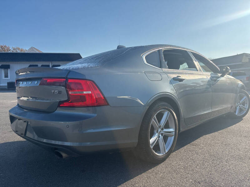 2018 Volvo S90 T5 Momentum