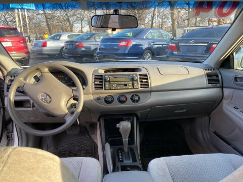 2004 Toyota Camry LE