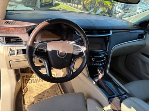 2013 Cadillac XTS Luxury Collection