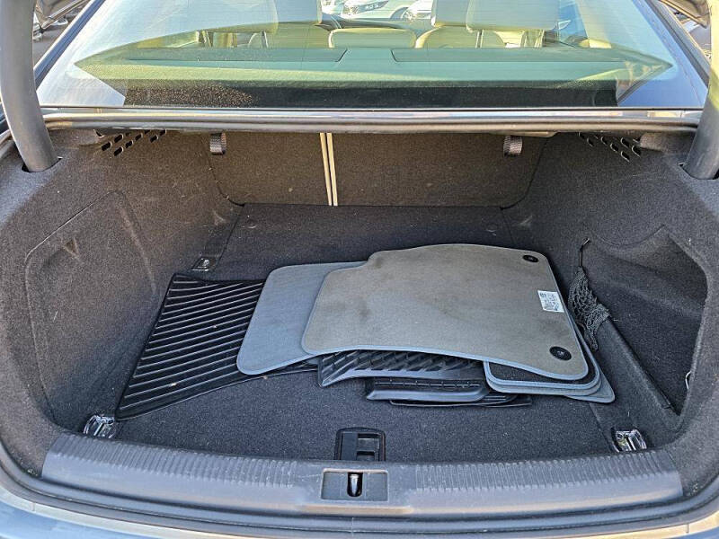 2014 Audi A4 2.0T quattro Premium Plus