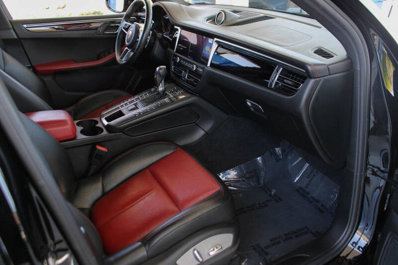 2019 Porsche Macan