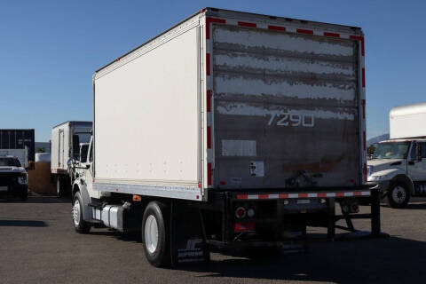 2014 Freightliner M2 106