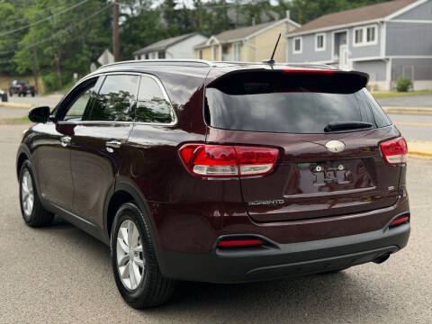 2017 Kia Sorento LX