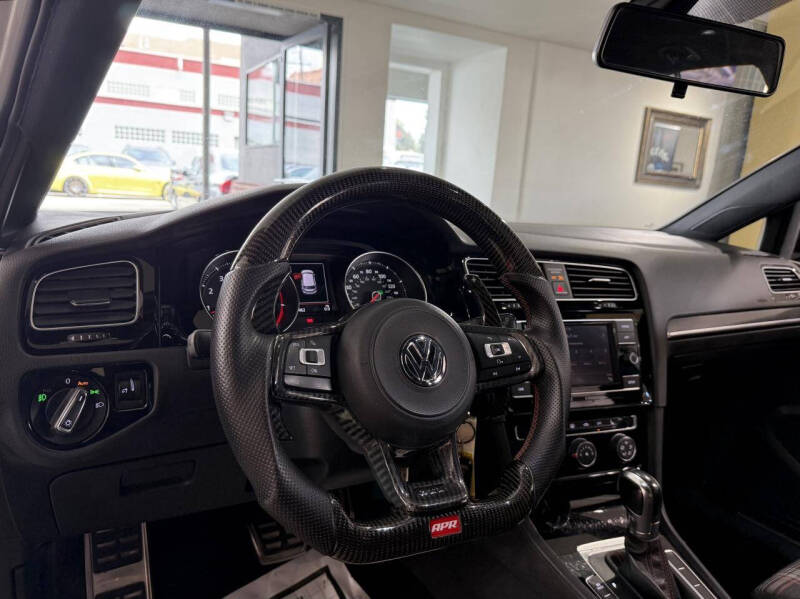 2018 Volkswagen Golf GTI S