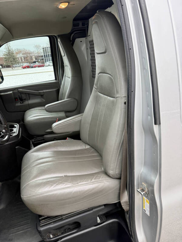 2020 Chevrolet Express 2500