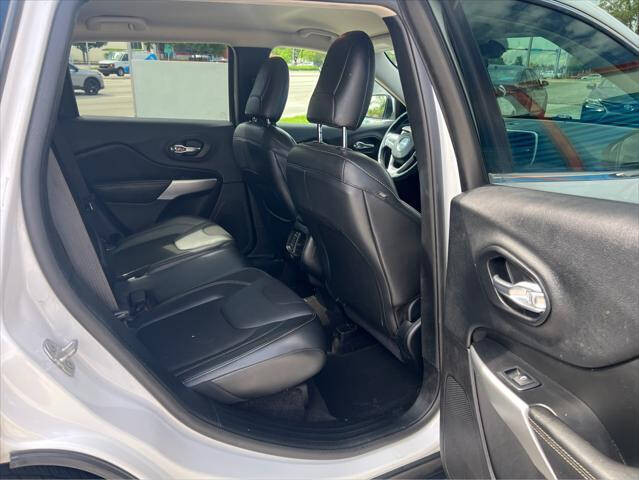 2018 Jeep Cherokee  - $18,797
