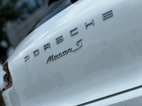 2017 Porsche Macan S