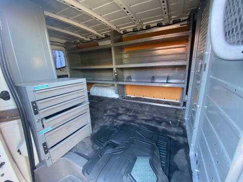 2017 Nissan NV 1500 S