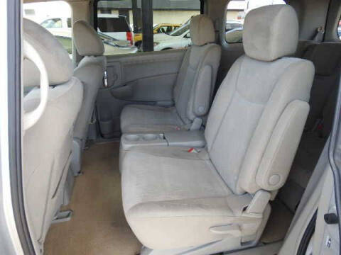 2017 Nissan Quest SV