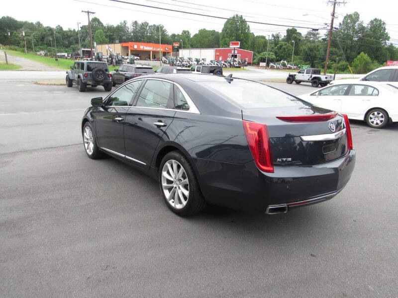 2013 Cadillac XTS Luxury Collection