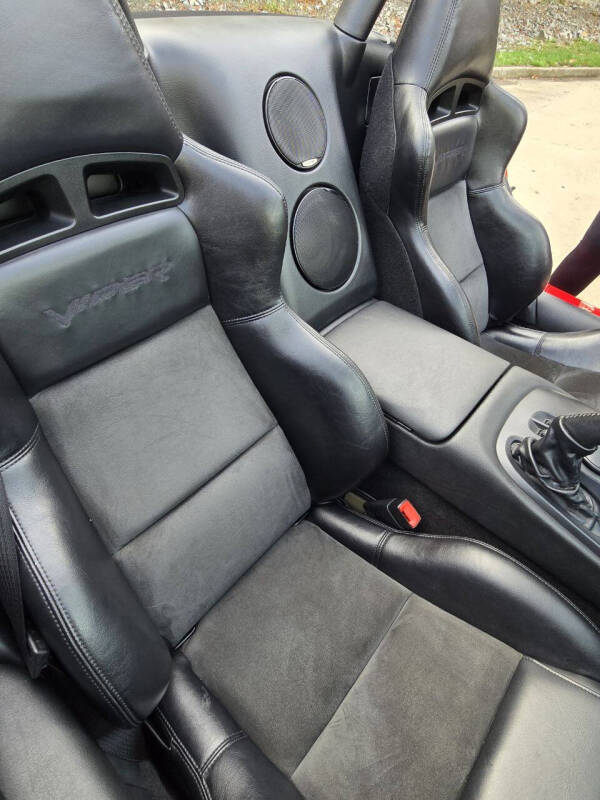 2003 Dodge Viper SRT-10