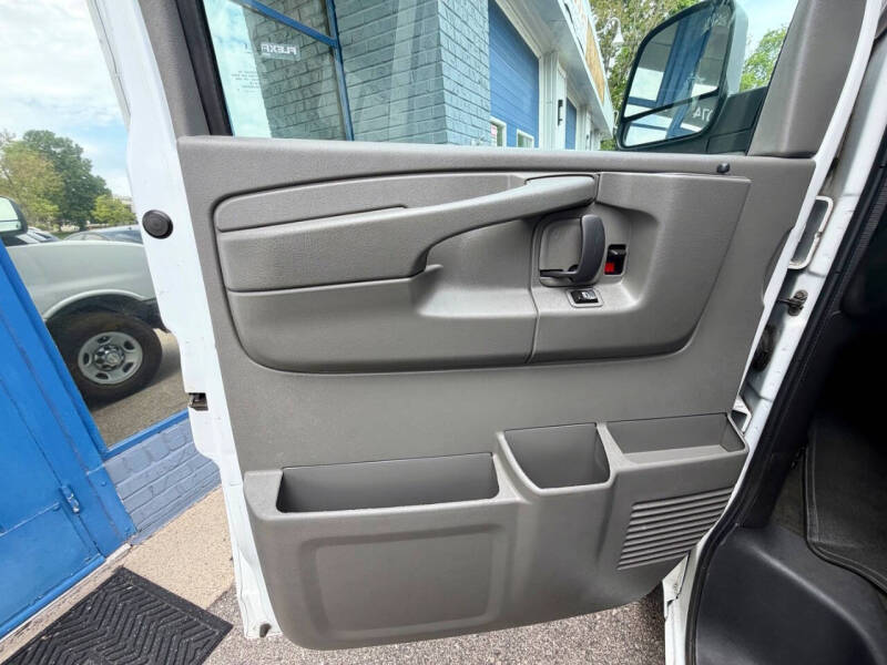 2013 Chevrolet Express LT 3500