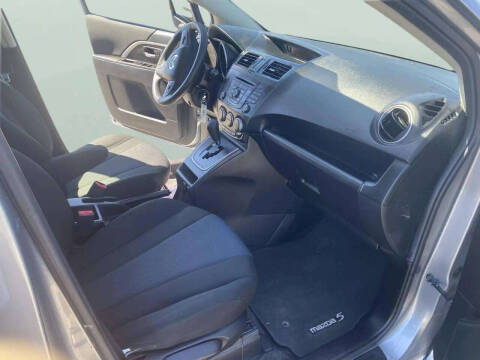2015 Mazda MAZDA5 Sport