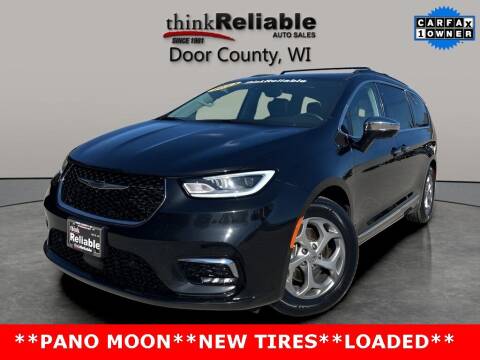 2022 Chrysler Pacifica for sale at RELIABLE AUTOMOBILE SALES, INC in Sturgeon Bay WI