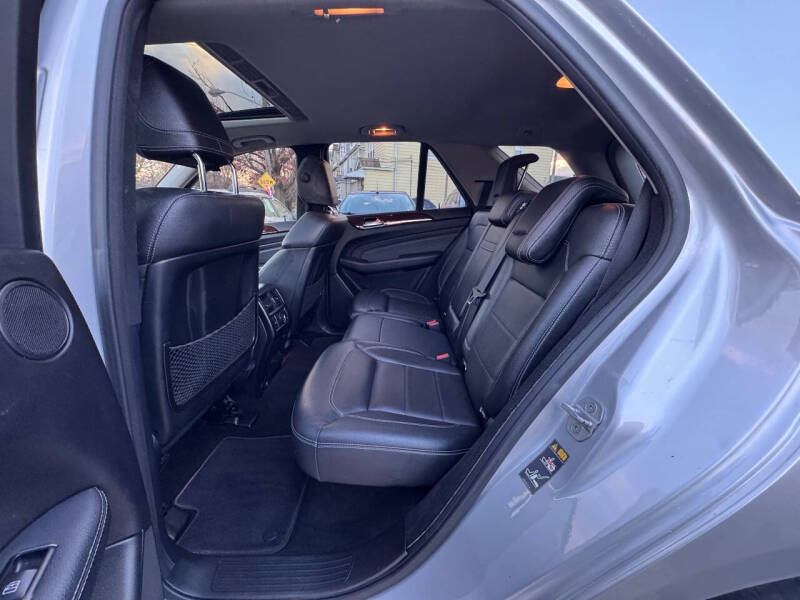 2012 Mercedes-Benz M-Class ML 550