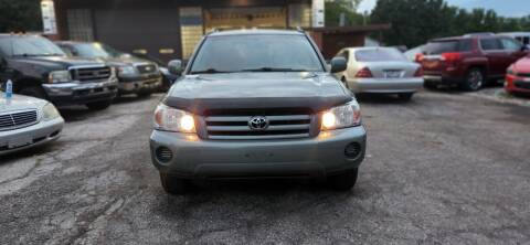 2005 Toyota Highlander for sale at CHROME AUTO GROUP INC in Brice OH
