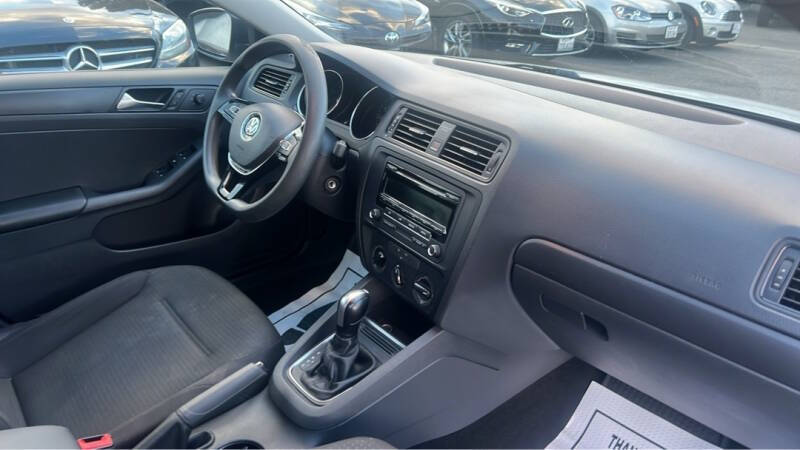 2015 Volkswagen Jetta