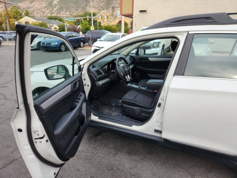 2017 Subaru Outback 2.5i