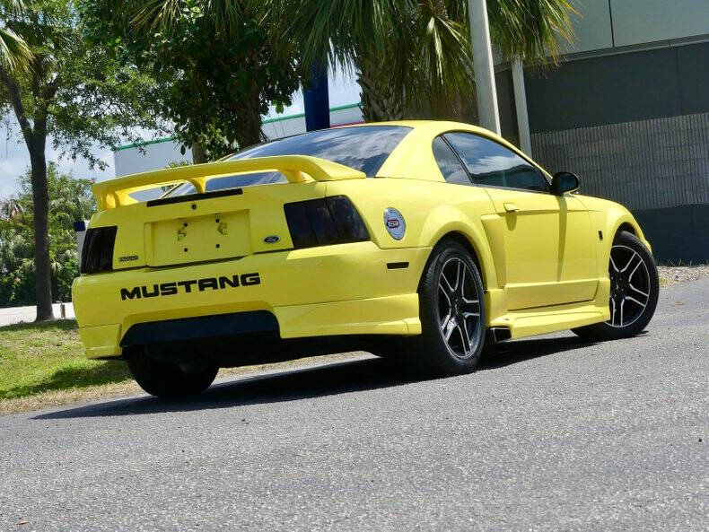 2001 Ford Mustang