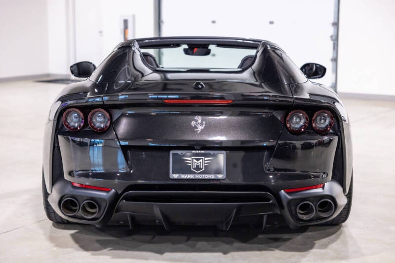 2021 Ferrari 812 GTS