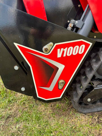 2025 Derette V1000